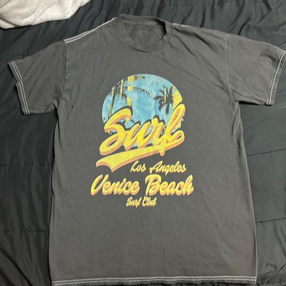 Paperbacks Venice Beach Surf Club Tshirt Size: M